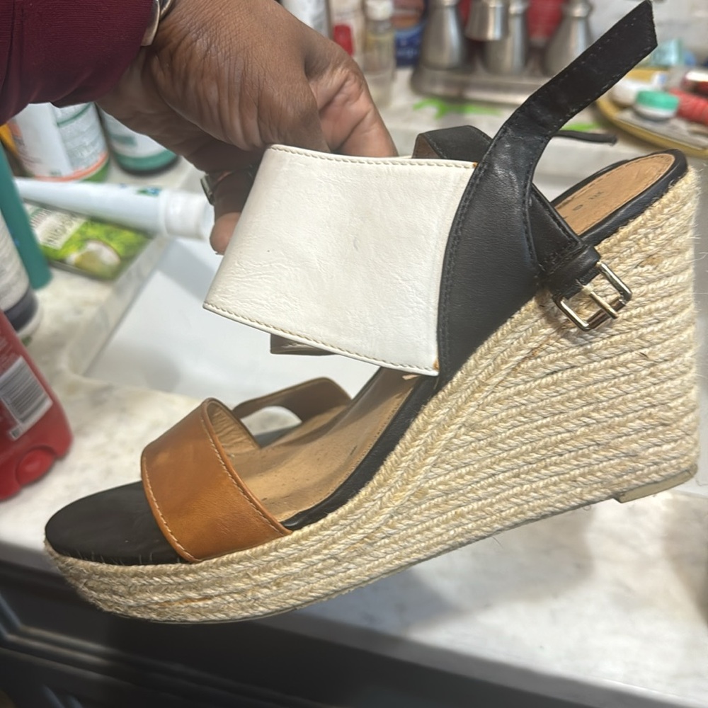 Metaphor shoes - Picture 9 of 9
